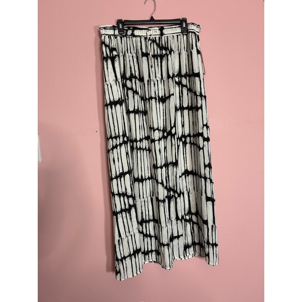 Worthington Women's Black White Abstract Print Maxi Skirt Size L NWT - Picture 2 of 9